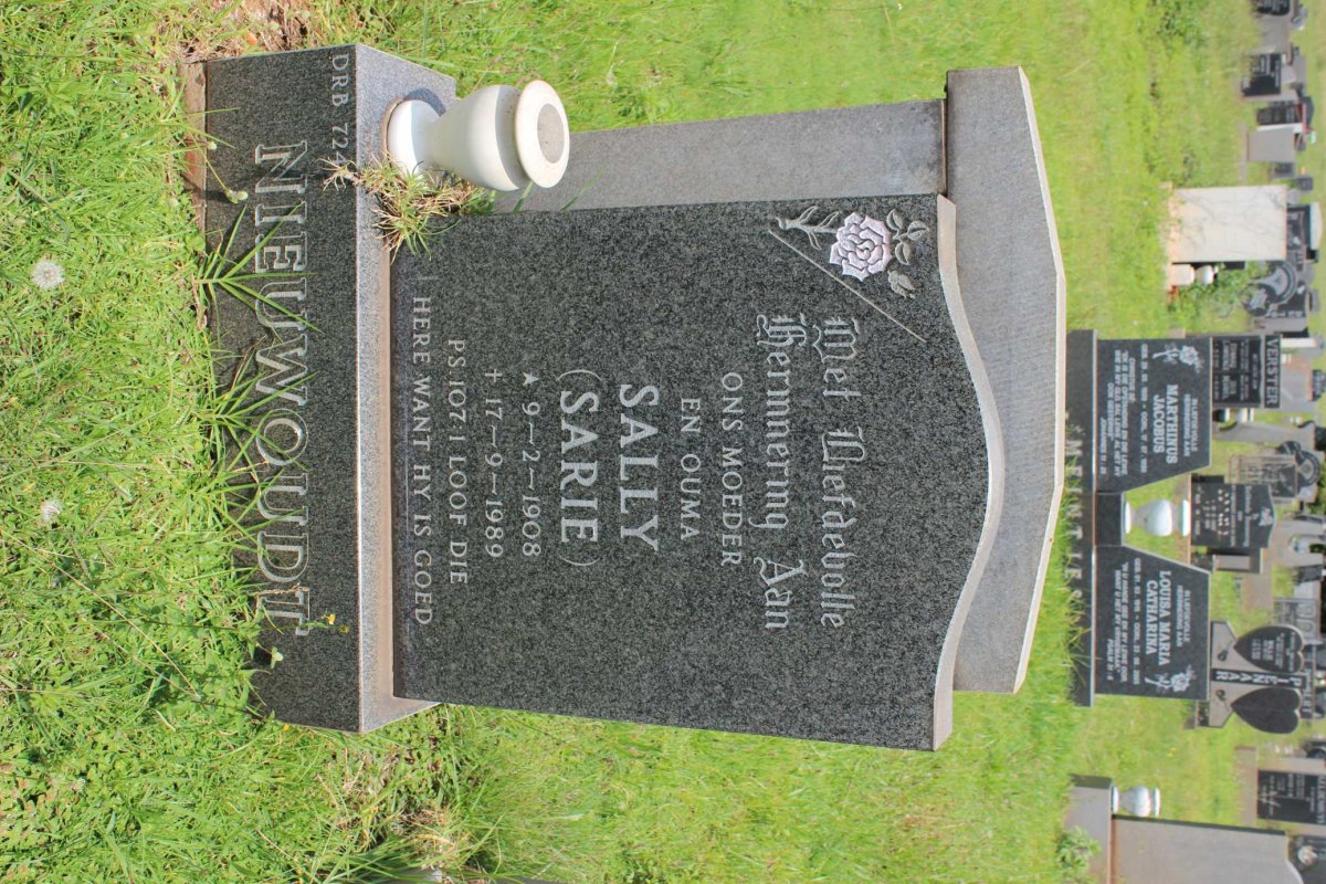 NIEUWOUDT Sally 1908-1989
