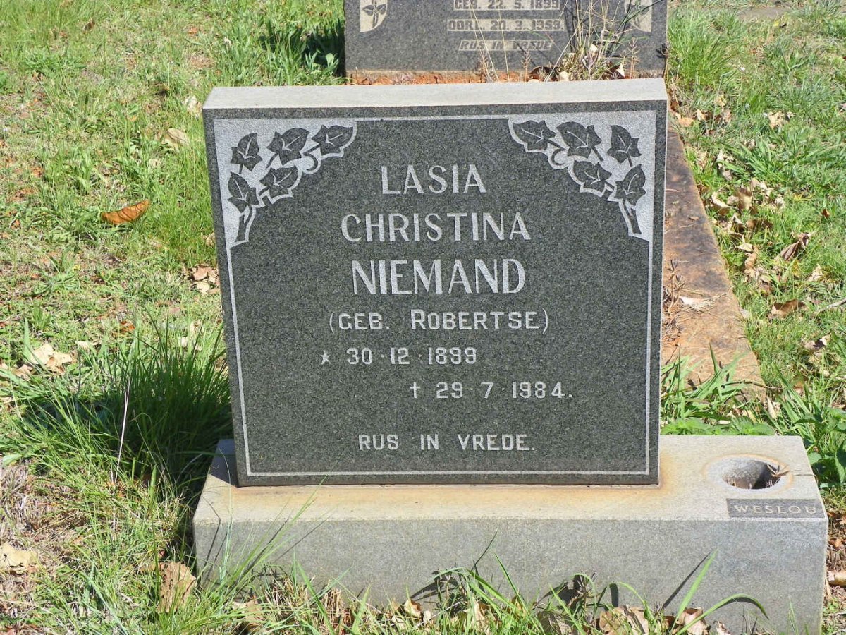 NIEMAND Lasia Christina nee ROBERTSE 1899-1984