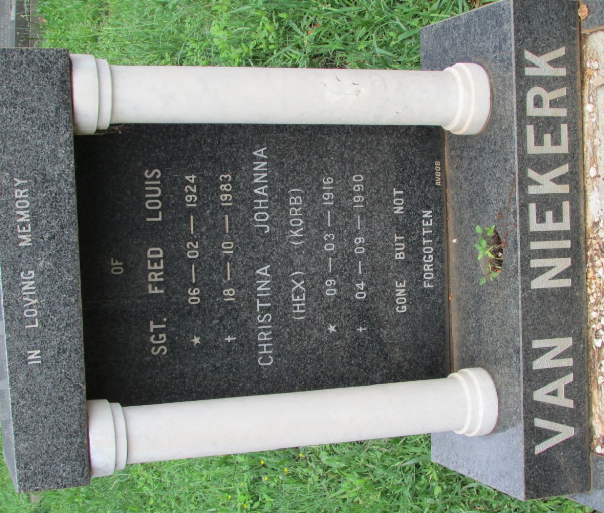 NIEKERK Fred Louis, van 1924-1983 &amp; Christina Johanna KORB, HEX 1916-1990