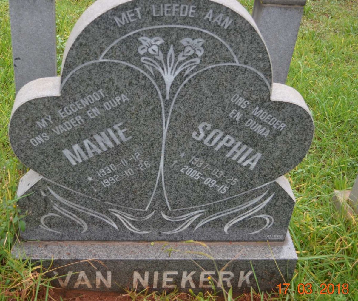 NIEKERK Manie, van 1930-1992 &amp; Sophia 1937-2005
