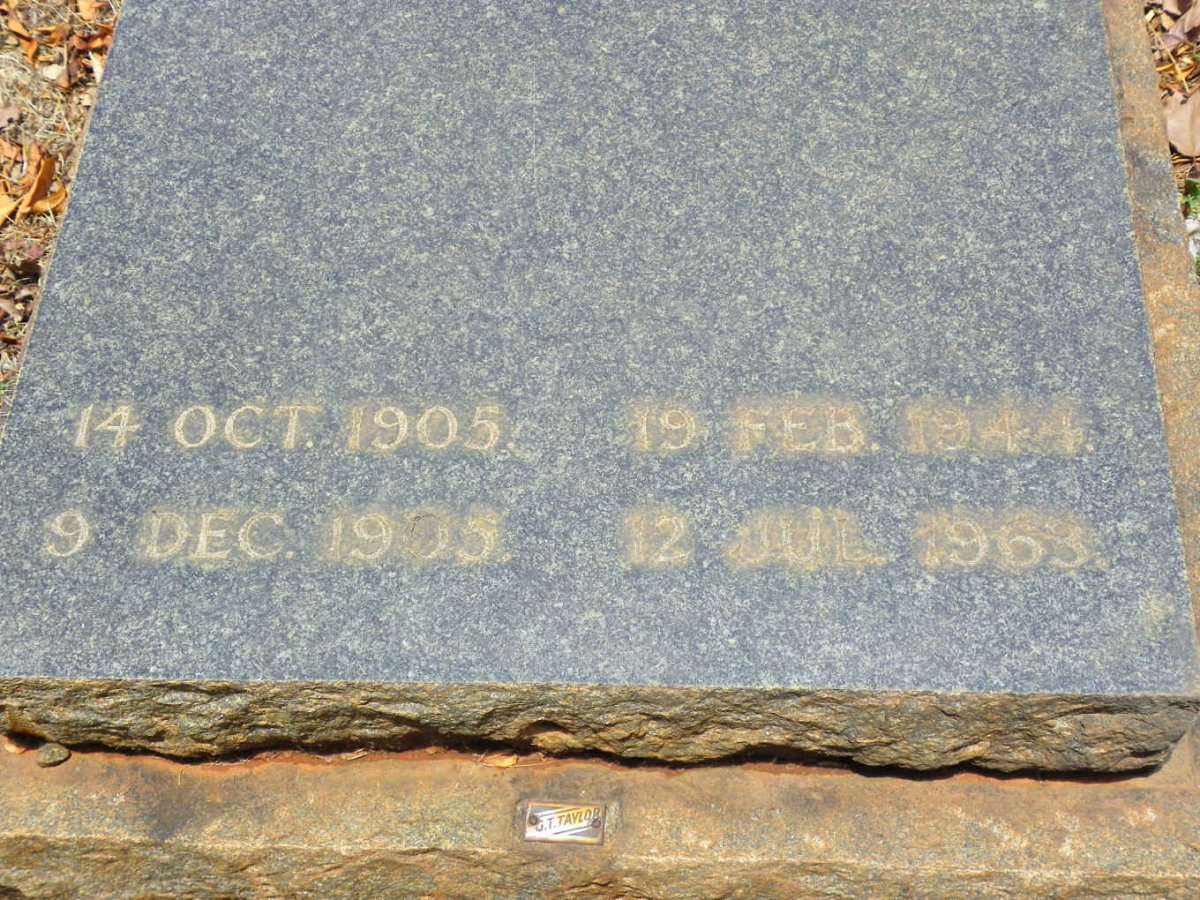 NIEMANN Walter 1905-1963 &amp; Josephina VAN DE LINDE 1905-1944
