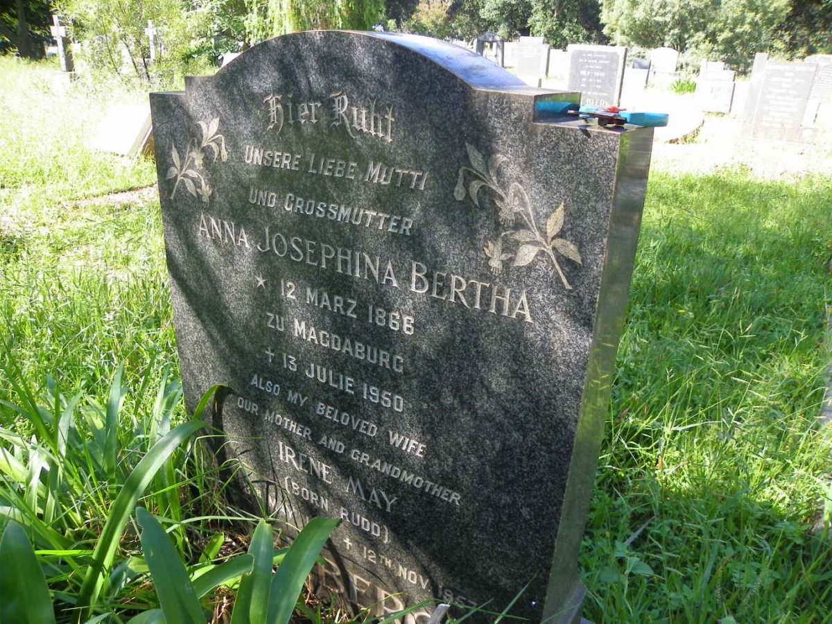 NURNBERGER Anna Josephina Bertha 1866-1950 :: MAY Irene nee RUDD 1910-1957