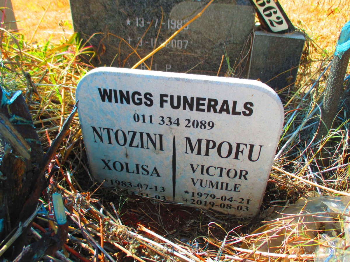 NTOZINI Xolisa 1983- :: MPOFU Victor Vumile 1979-2019