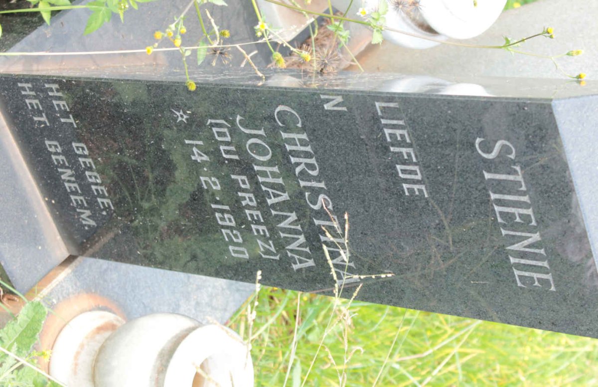 PENTZ Michiel Christiaan 1918-1987 &amp; Christina Johanna DU PREEZ 1920-