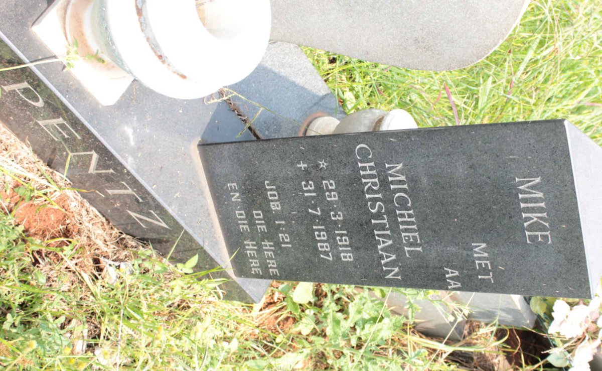 PENTZ Michiel Christiaan 1918-1987 &amp; Christina Johanna DU PREEZ 1920-