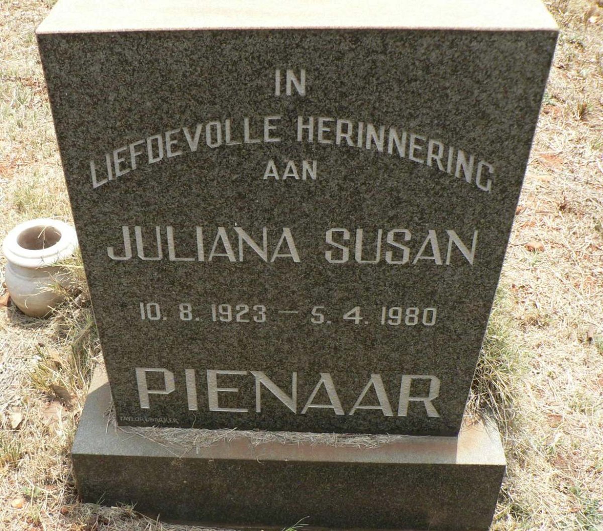 PIENAAR Juliana Susan 1923-1980