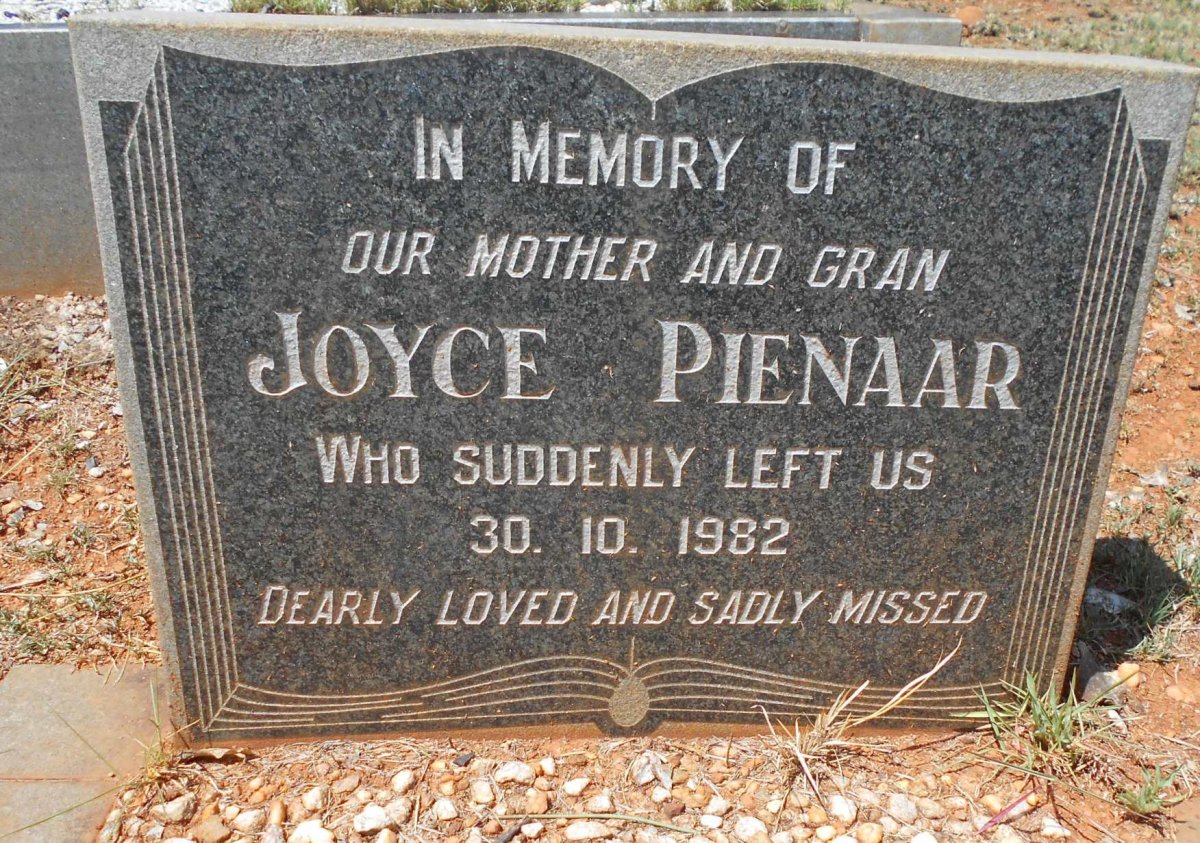 PIENAAR Joyce -1982