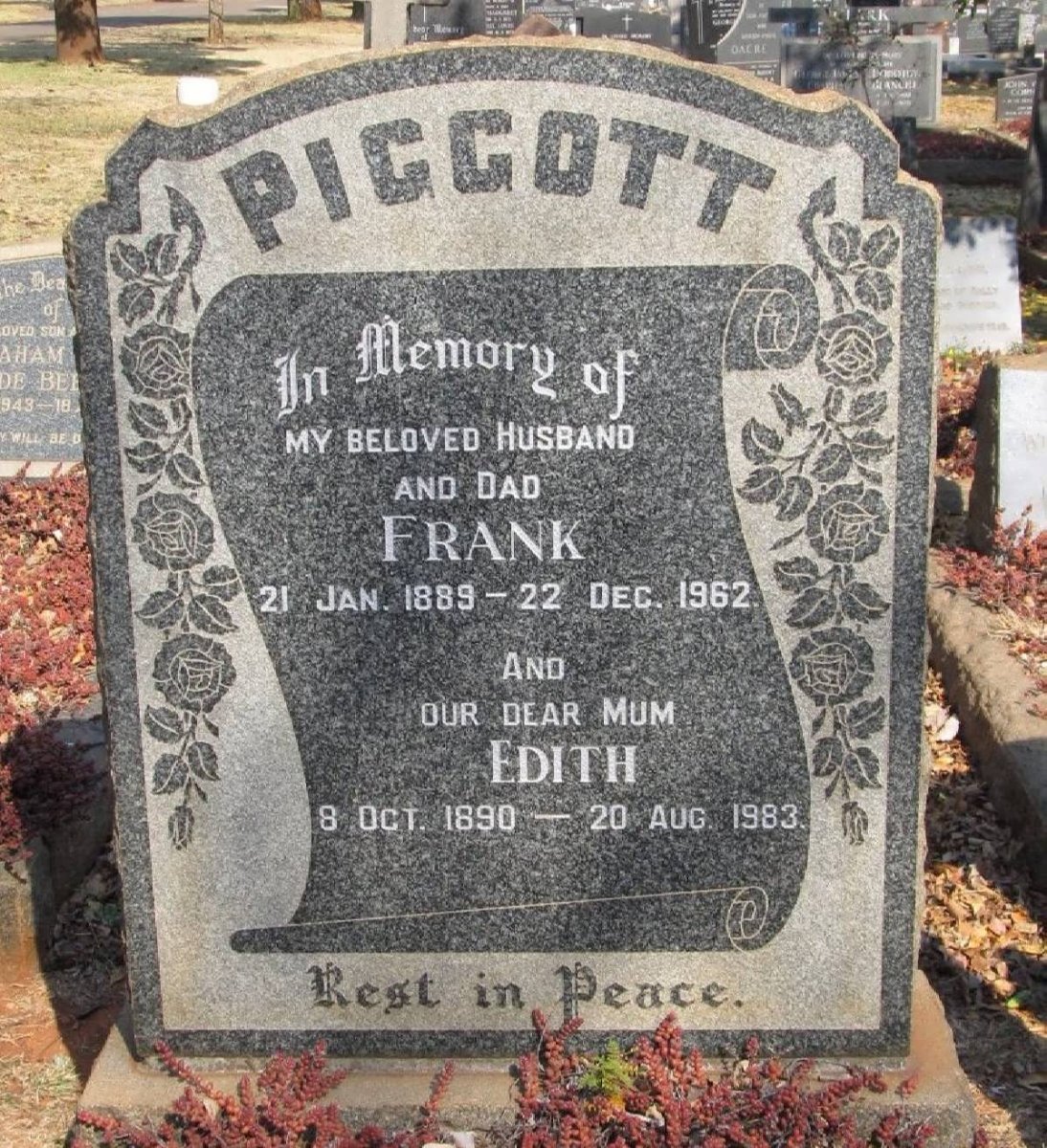 PIGGOTT Frank 1889-1962 &amp; Edith 1890-1983