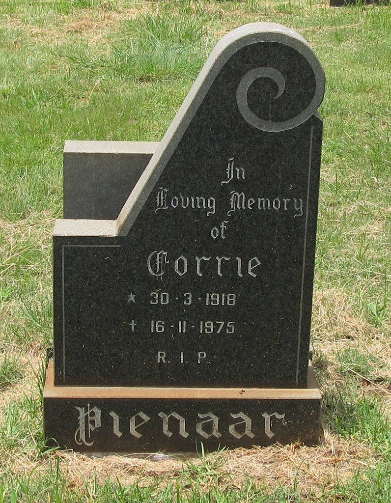 PIENAAR Corrie 1918-1975