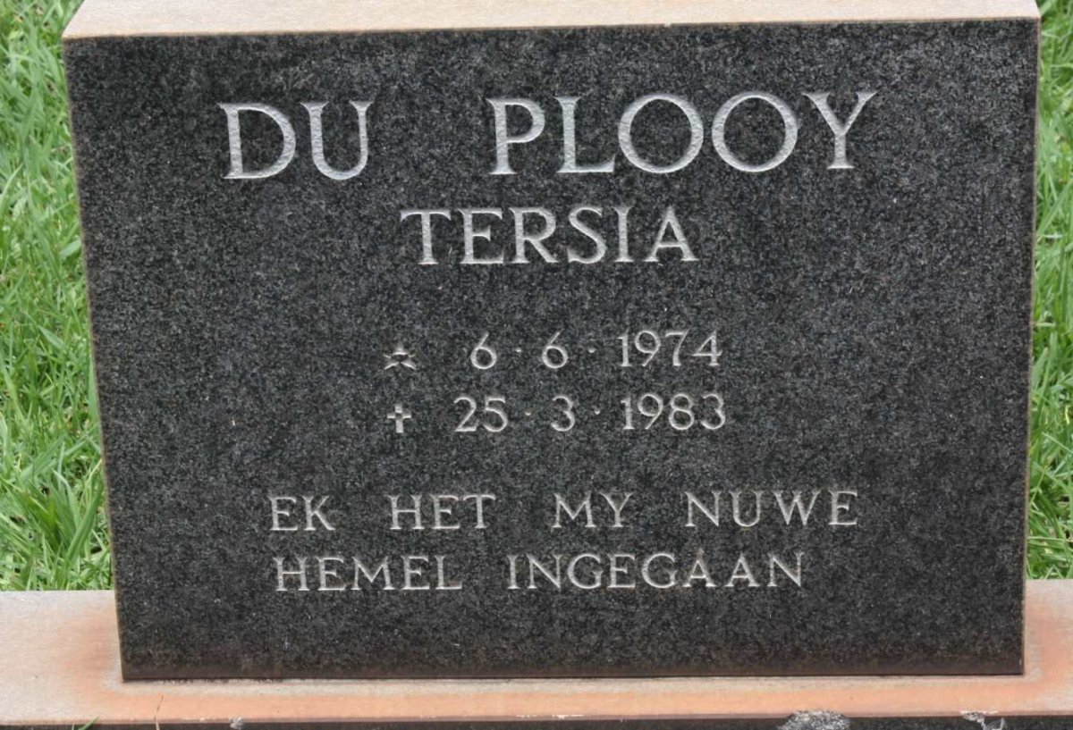 PLOOY Tersia, du 1974-1983