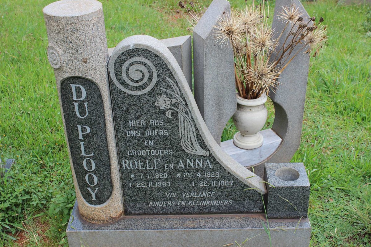 PLOOY Roelf, du 1920-1987 &amp; Anna 1923-1987