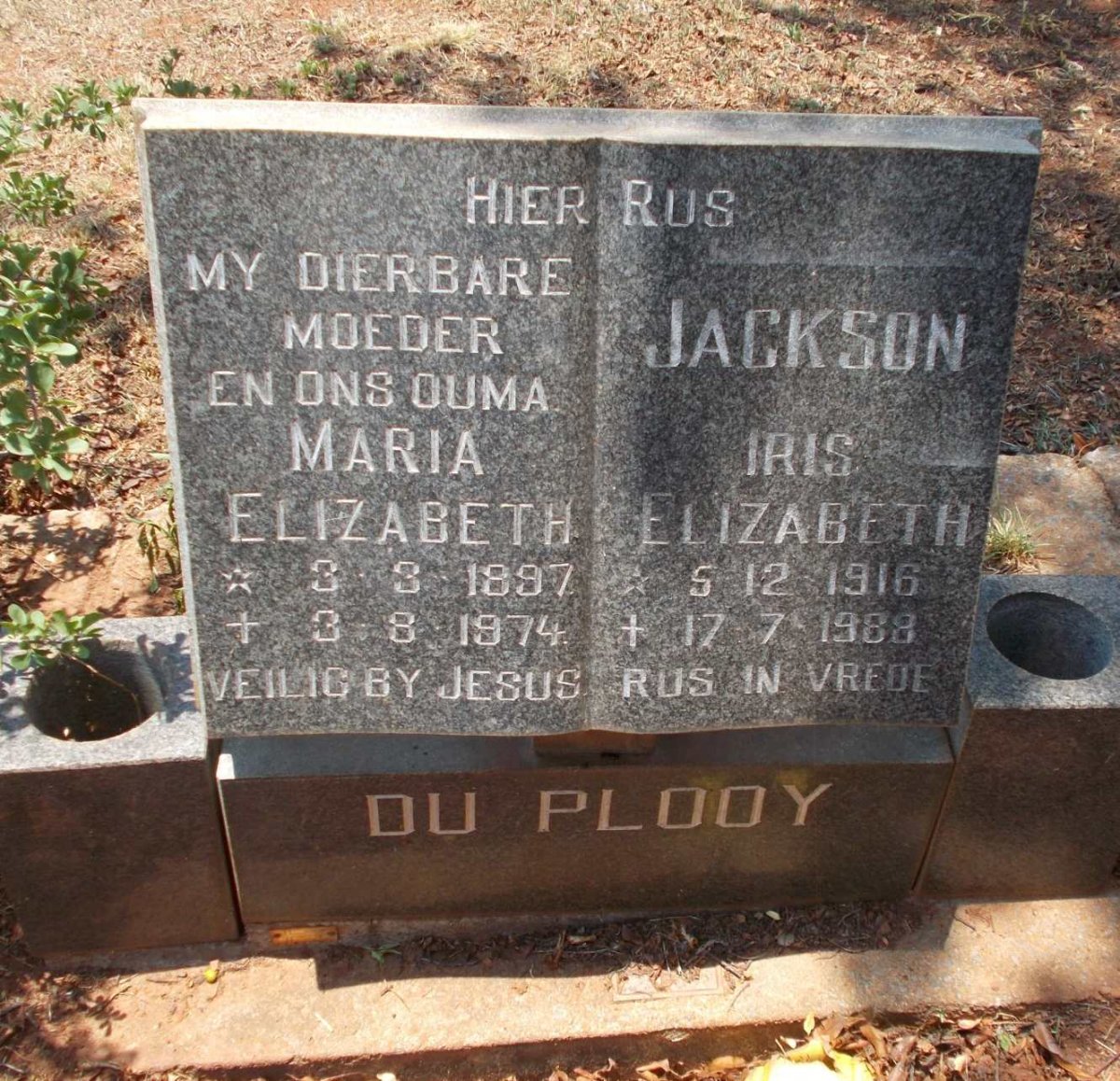 PLOOY Maria Elizabeth, du 1897-1974 :: JACKSON Iris Elizabeth 1916-1988