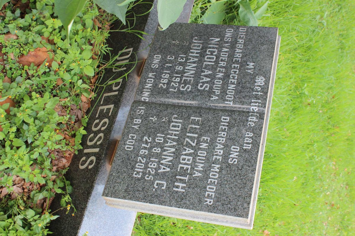 PLESSIS Nicolaas Johannes, du 1927-1992 &amp; Elizabeth Johanna C. 1925-2013