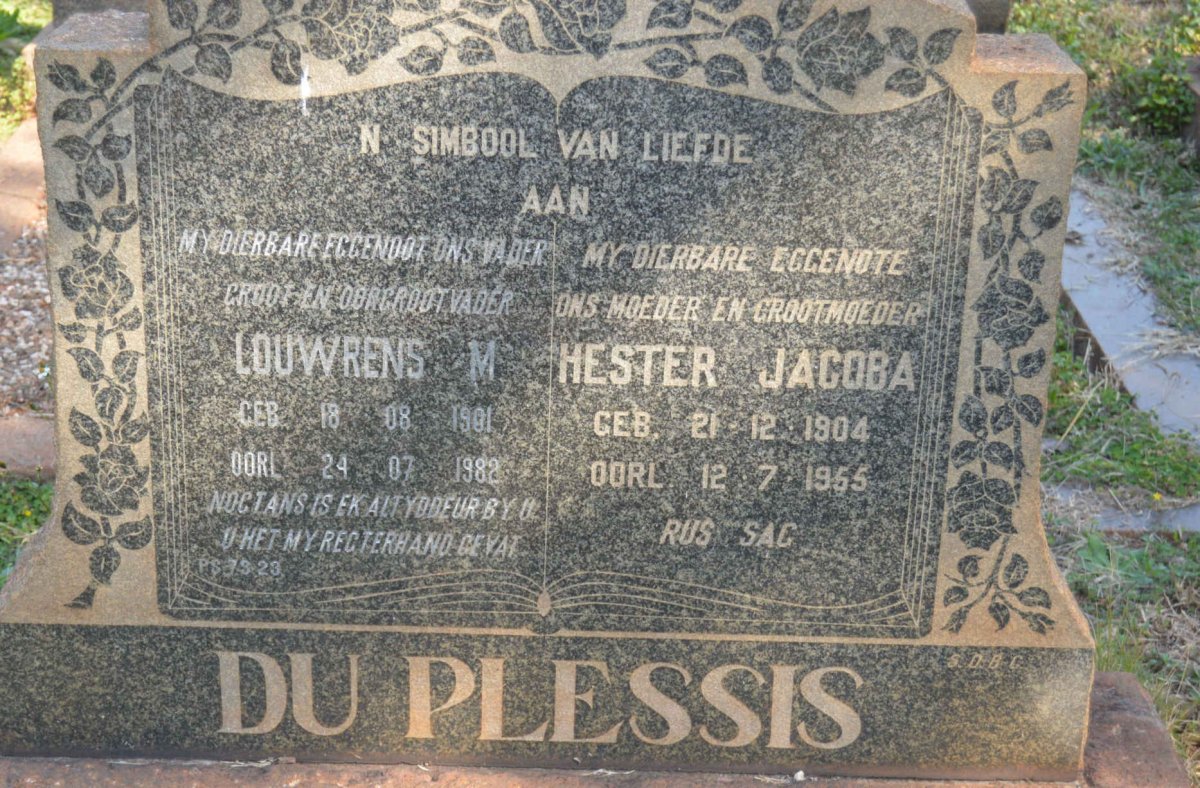 PLESSIS Louwrens M., du 1901-1982 &amp; Hester Jacoba 1904-1955