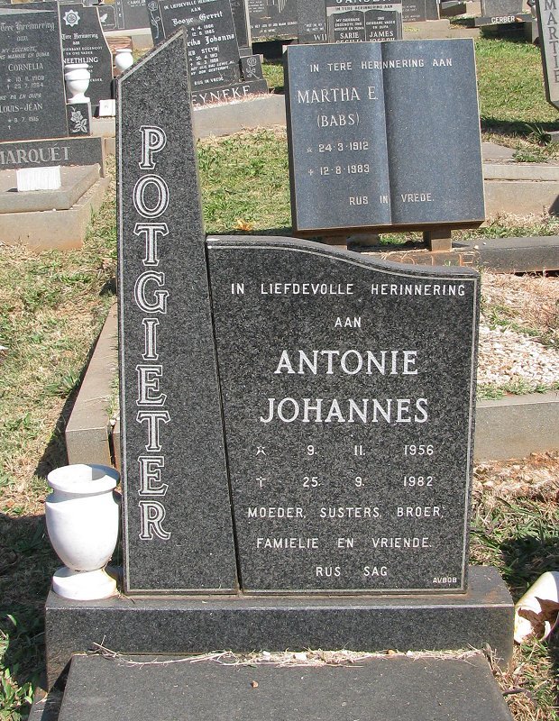 POTGIETER Antonie Johannes 1956-1982