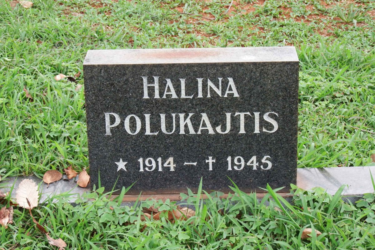 POLUKAJTIS Halina 1914-1945