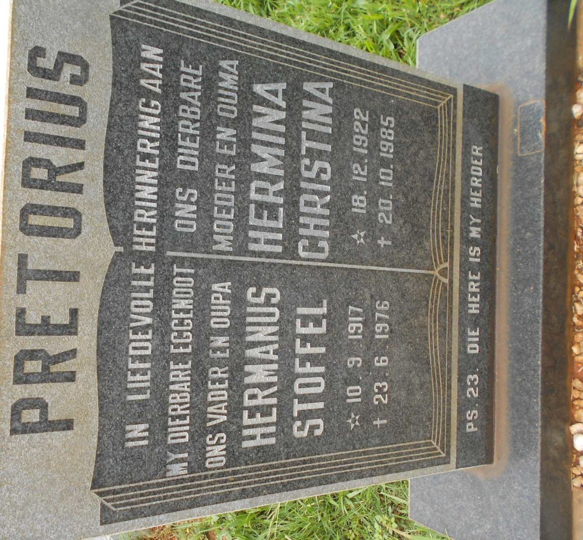 PRETORIUS Hermanus Stoffel 1917-1976 &amp; Hermina Christina 1922-1985