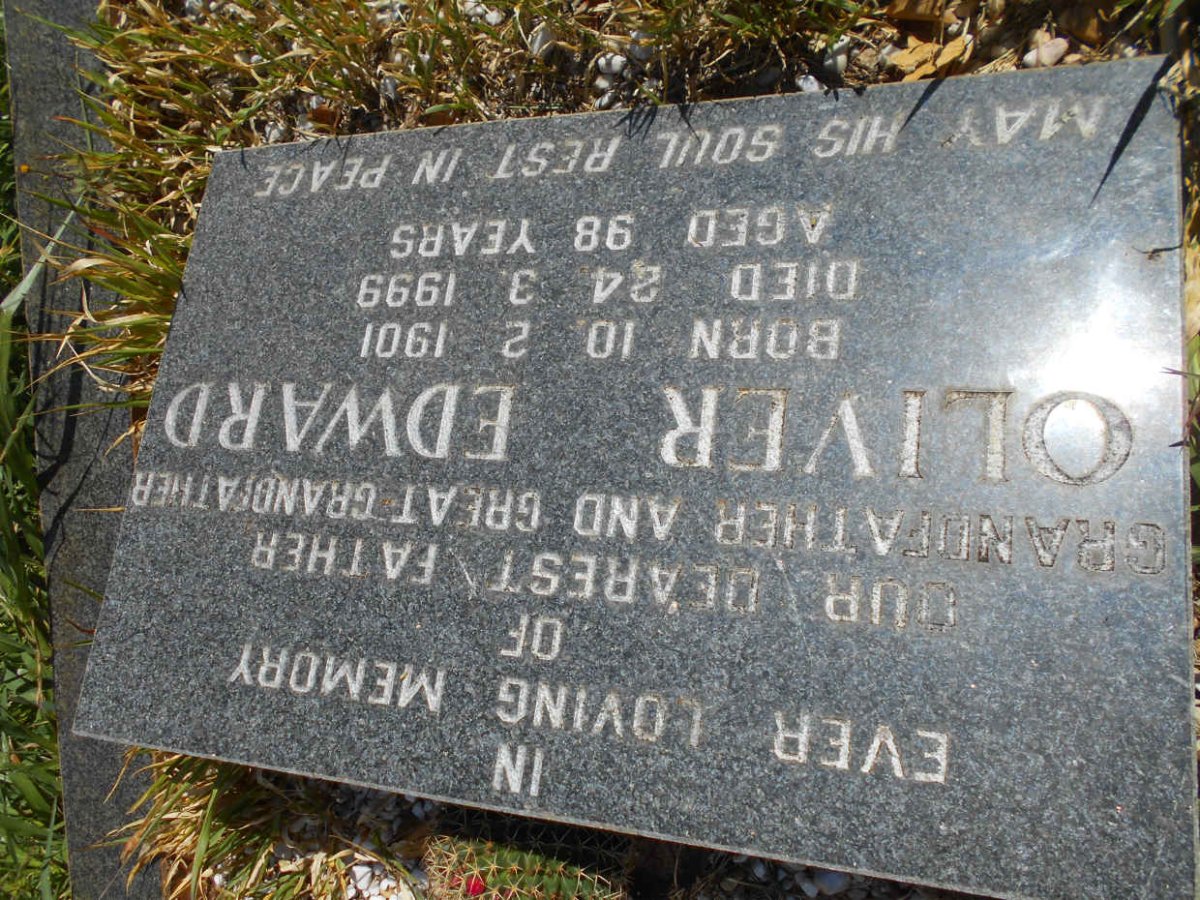 RAMSBOTTOM Oliver Edward 1901-1999 &amp; Mavis Clare 1904-1982