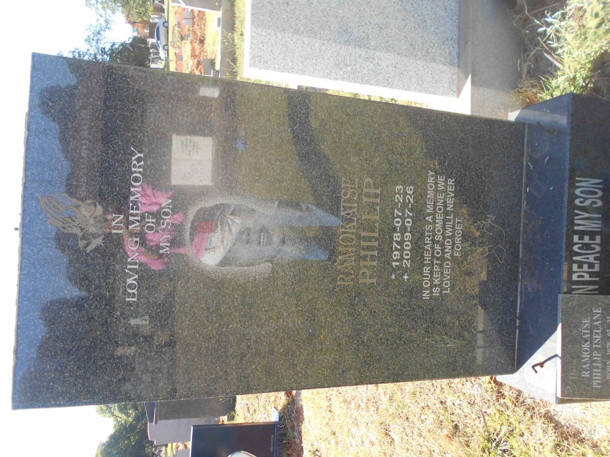 RAMOKATSE Phillip 1978-2009