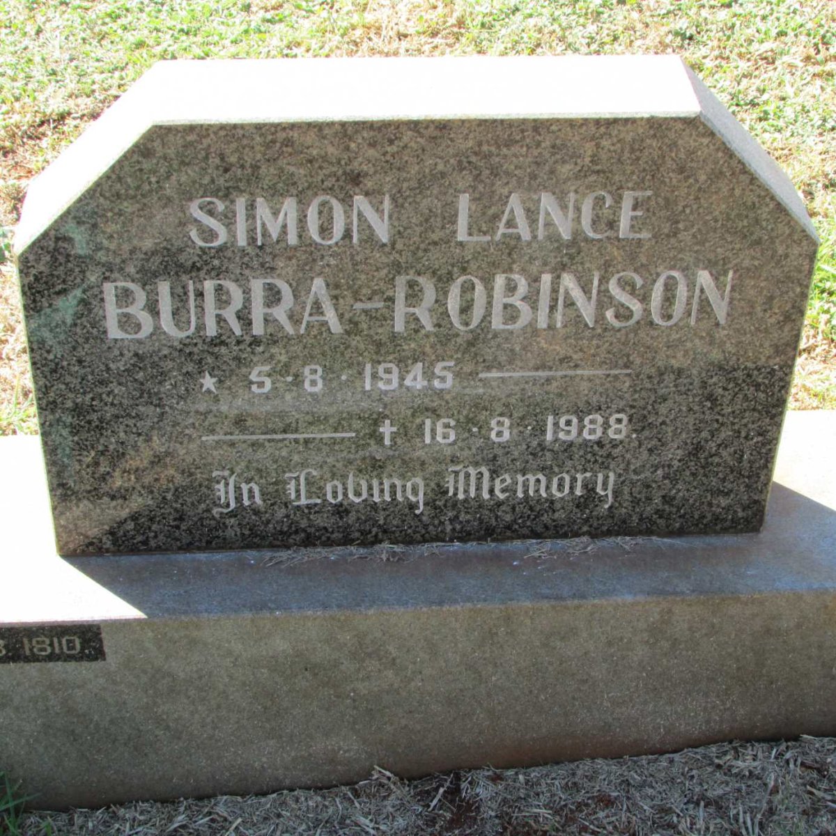 ROBINSON Simon Lance, BURRA 1945-1988