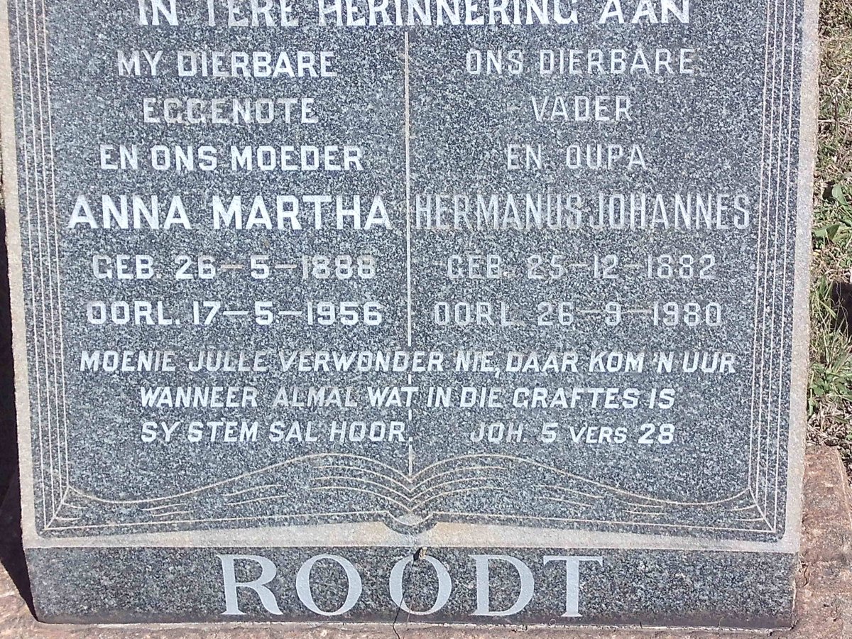ROODT Hermanus Johannes 1882-1980 &amp; Anna Martha 1888-1956
