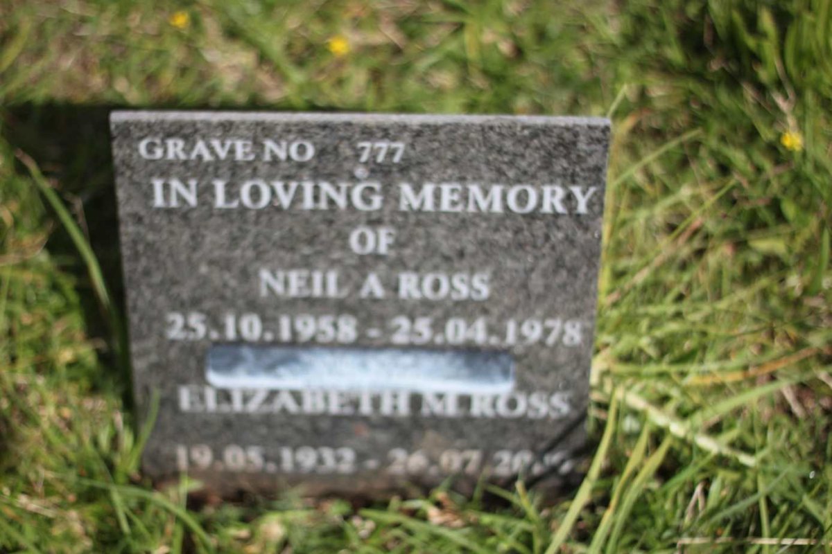 ROSS Keith A. 1931-2011 &amp; Elizabeth M. 1932-2009 :: ROSS Neil A. 1958-1978