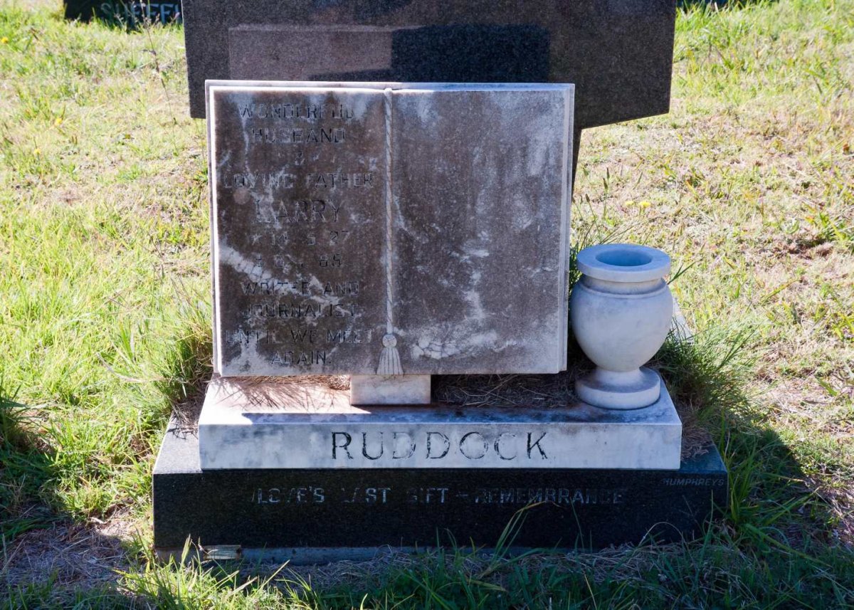 RUDDOCK Larry 1927-1985