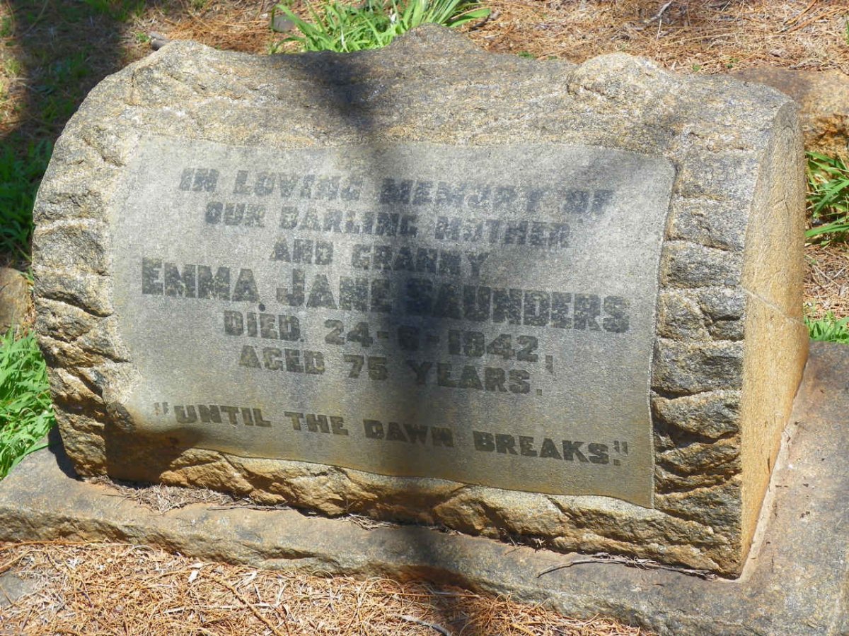 SAUNDERS Emma Jane -1942