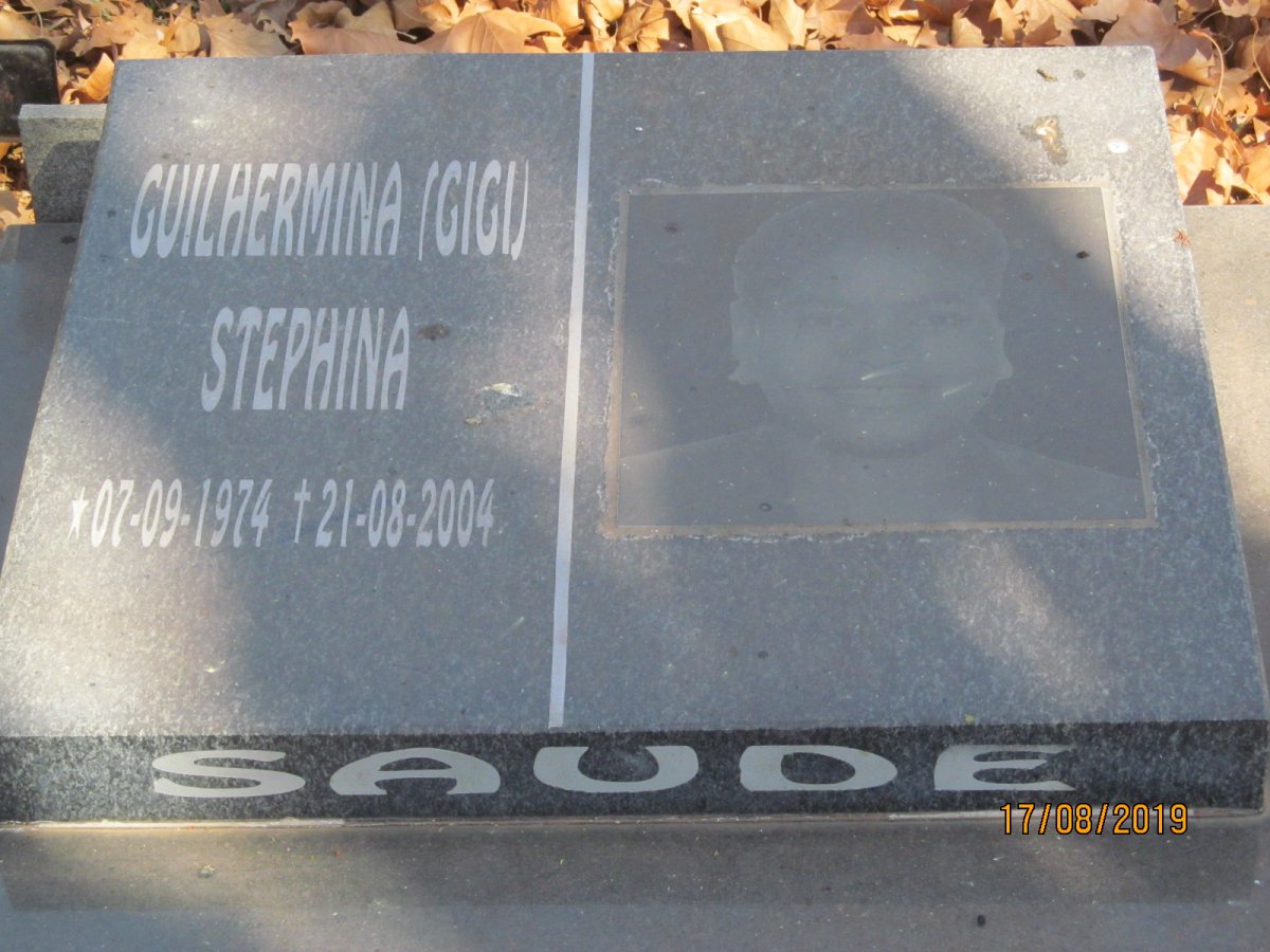SAUDE Guilhermina Stephina 1974-2004