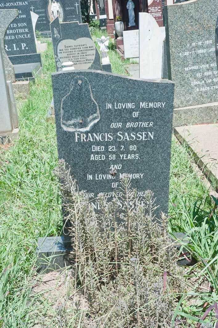 SASSEN Agnes -1981 :: SASSEN Francis -1980