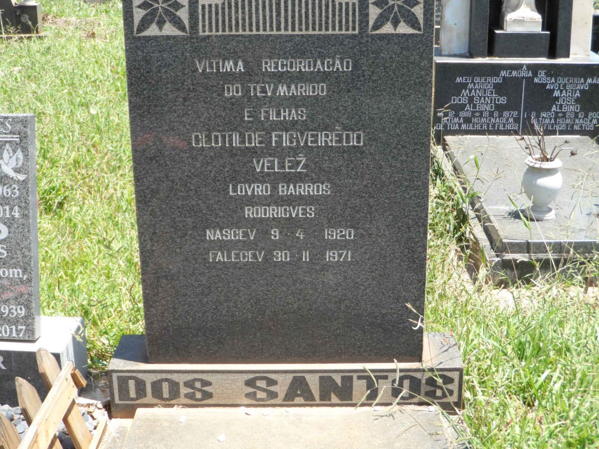 SANTOS Clotilde Figveiredo Velez, dos 1920-1971
