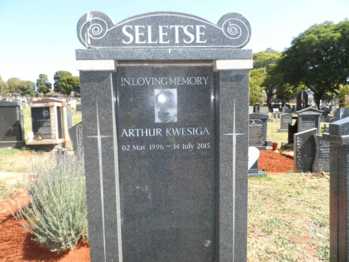 SELETSE Arthur Kwesiga 1996-2015