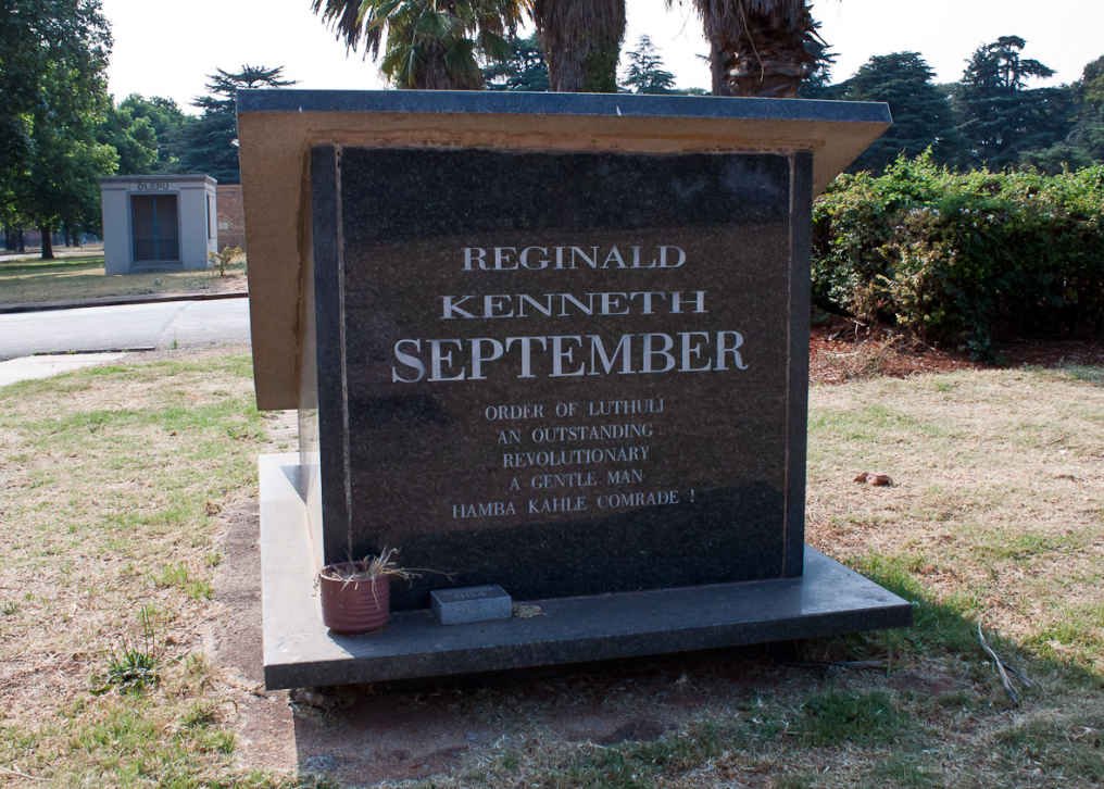 SEPTEMBER Reginald Kenneth 1923-2013