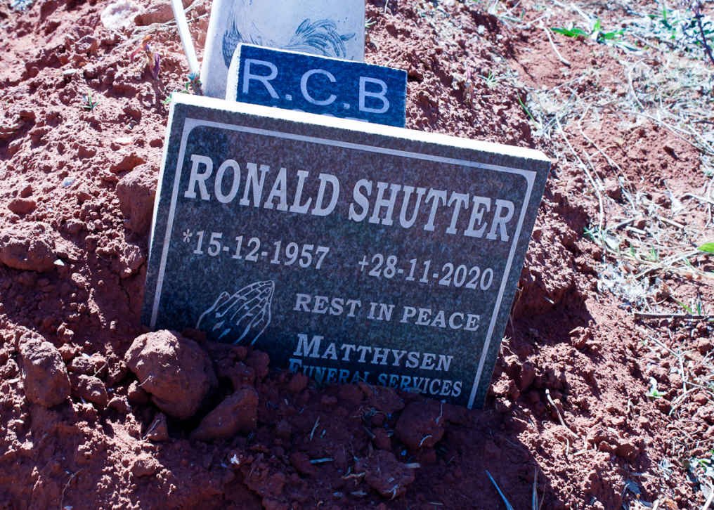 SHUTTER Ronald 1957-2020