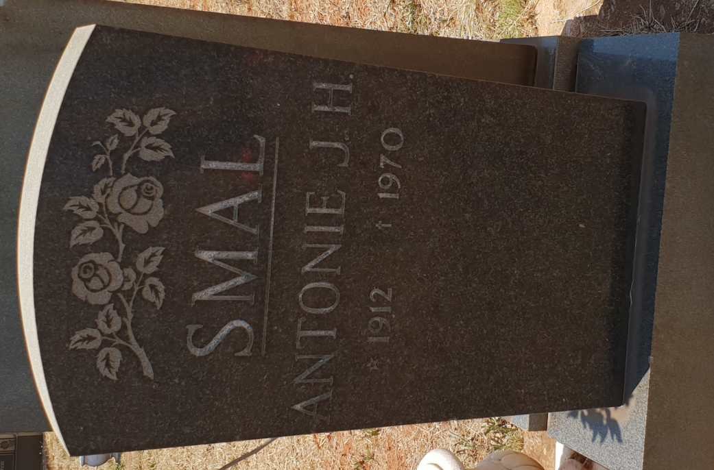 SMAL Antonie J.H. 1912-1970