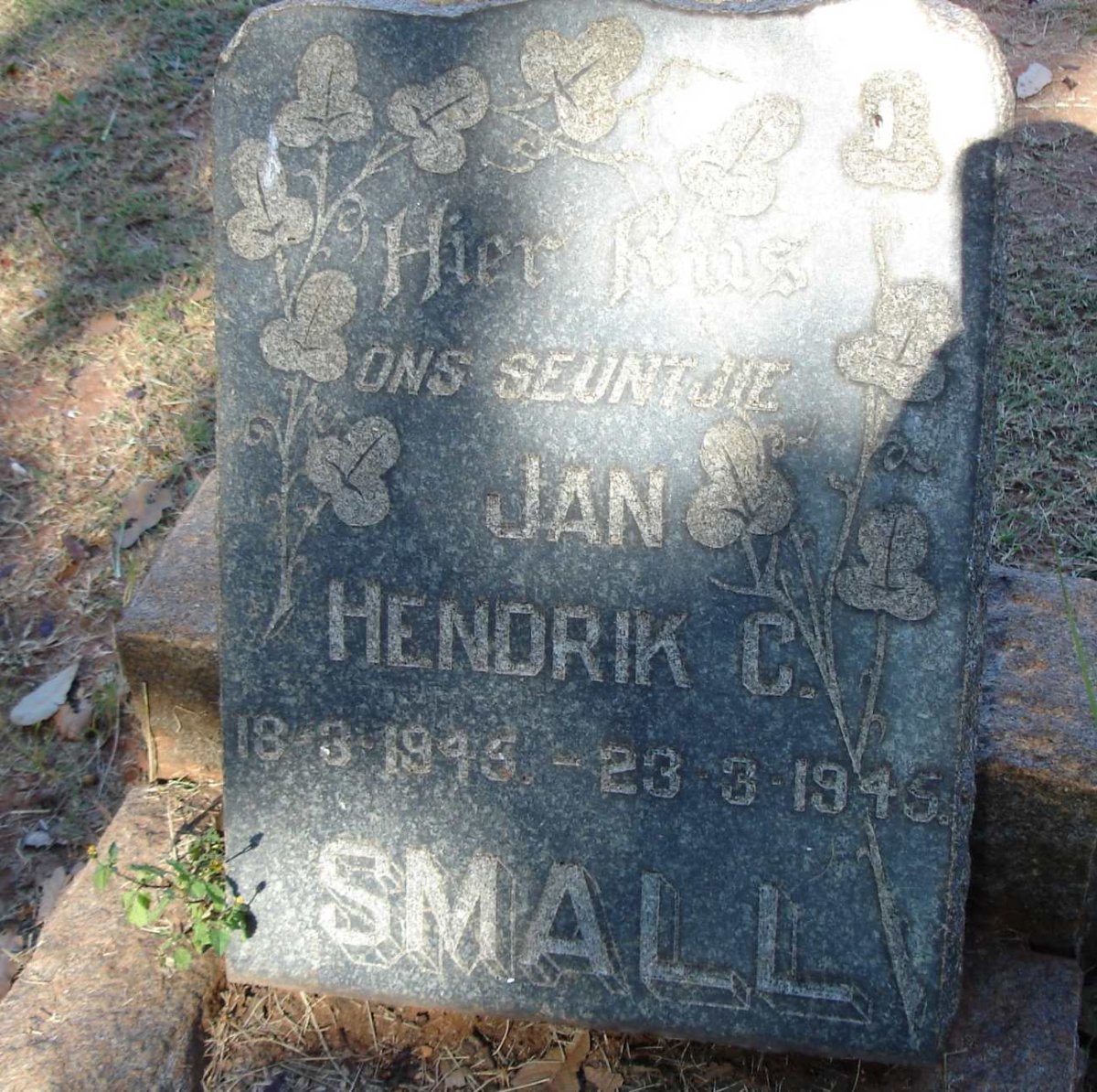 SMALL Jan Hendrik C. 1945-1945