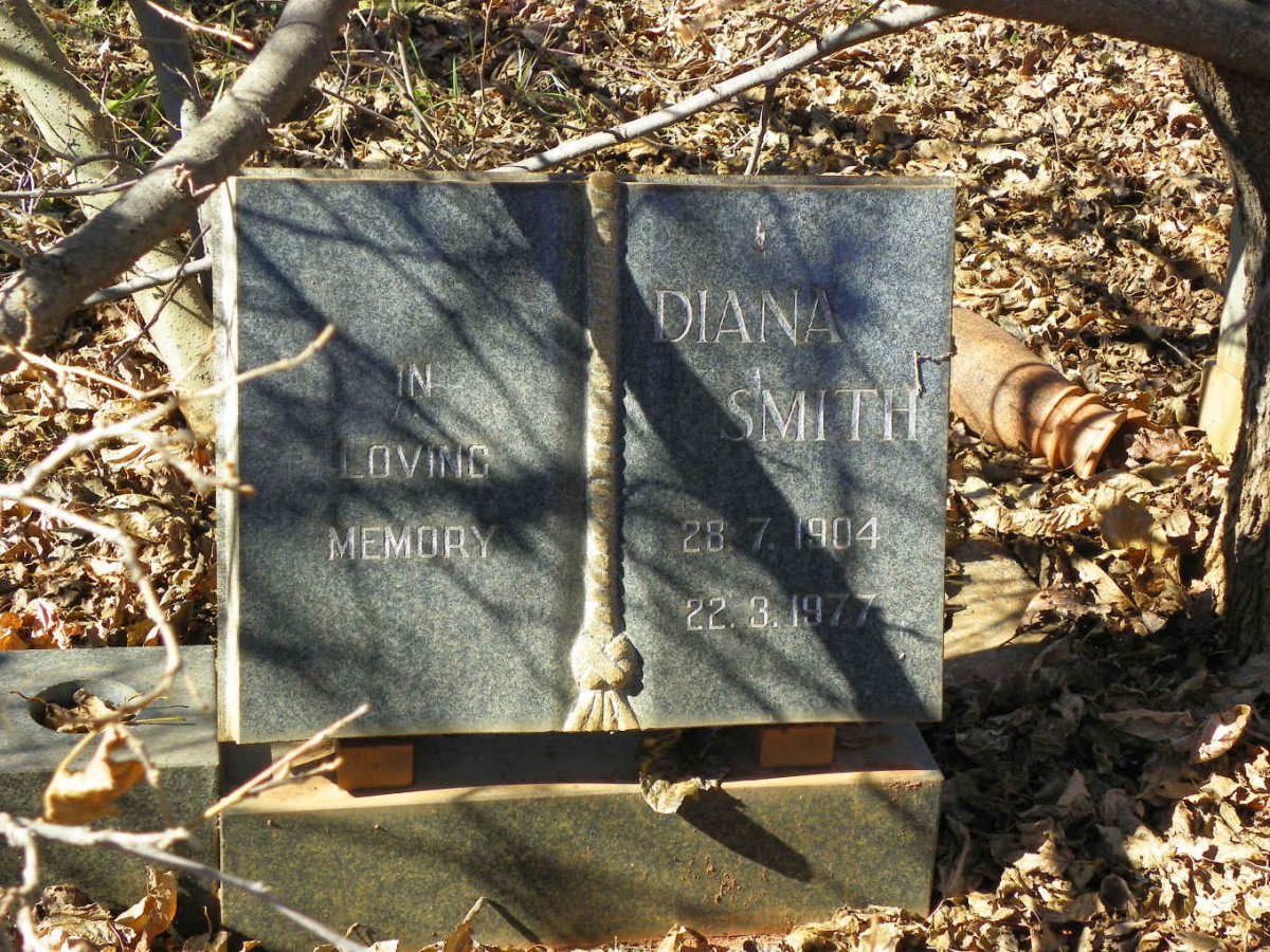 SMITH Diana 1904-1977