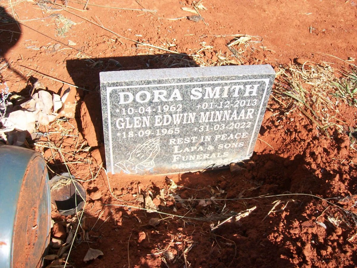 SMITH Dora 1962-2013 :: MINNAAR Glen Edwin 1965-2022