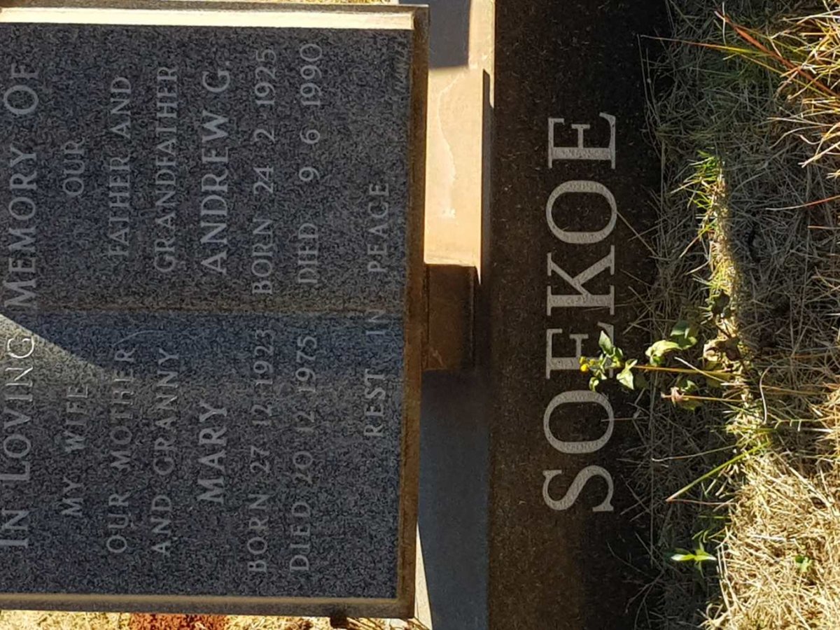 SOEKOE Andrew G. 1925-1990 &amp; Mary 1923-1975