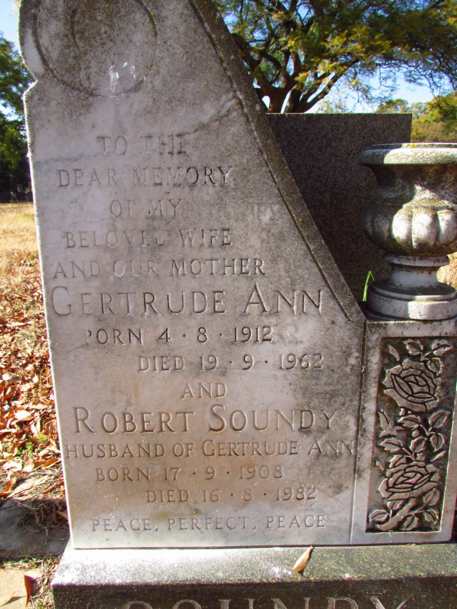 SOUNDY Robert 1908-1982 &amp; Gertrude Ann 1912-1962