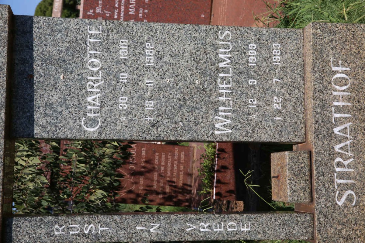 STRAATHOF Wilhelmus 1909-1983 &amp; Charlotte 1910-1982