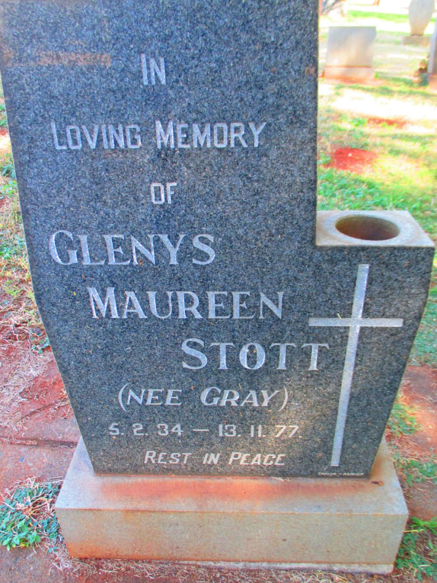 STOTT Glenys Maureen nee GRAY 1934-1977