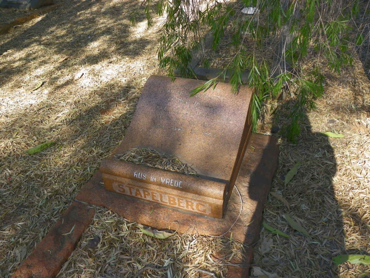 STAPELBERG Elizabeth Maria 1903-1943