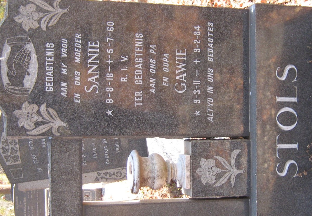 STOLS Gawie 1911-1984 &amp; Sannie 1916-1960