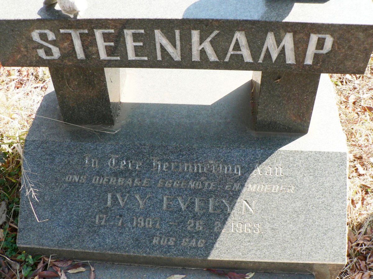 STEENKAMP Ivy Evelyn 1907-1963