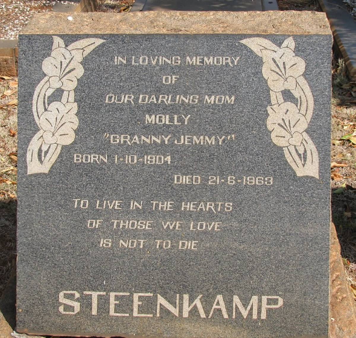 STEENKAMP Molly 1904-1963