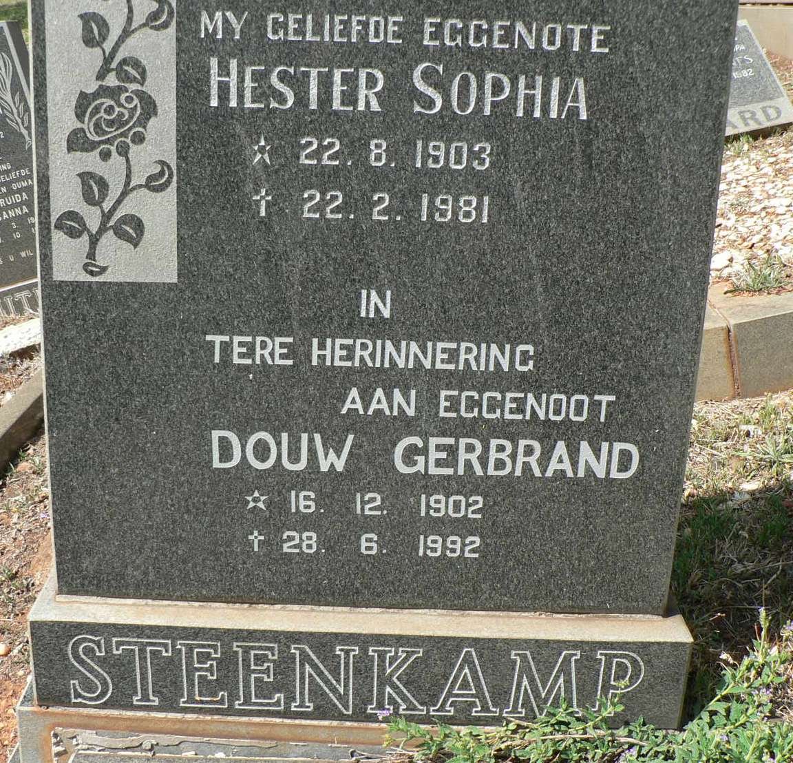 STEENKAMP Douw Gerbrand 1902-1992 &amp; Hester Sophia 1903-1981