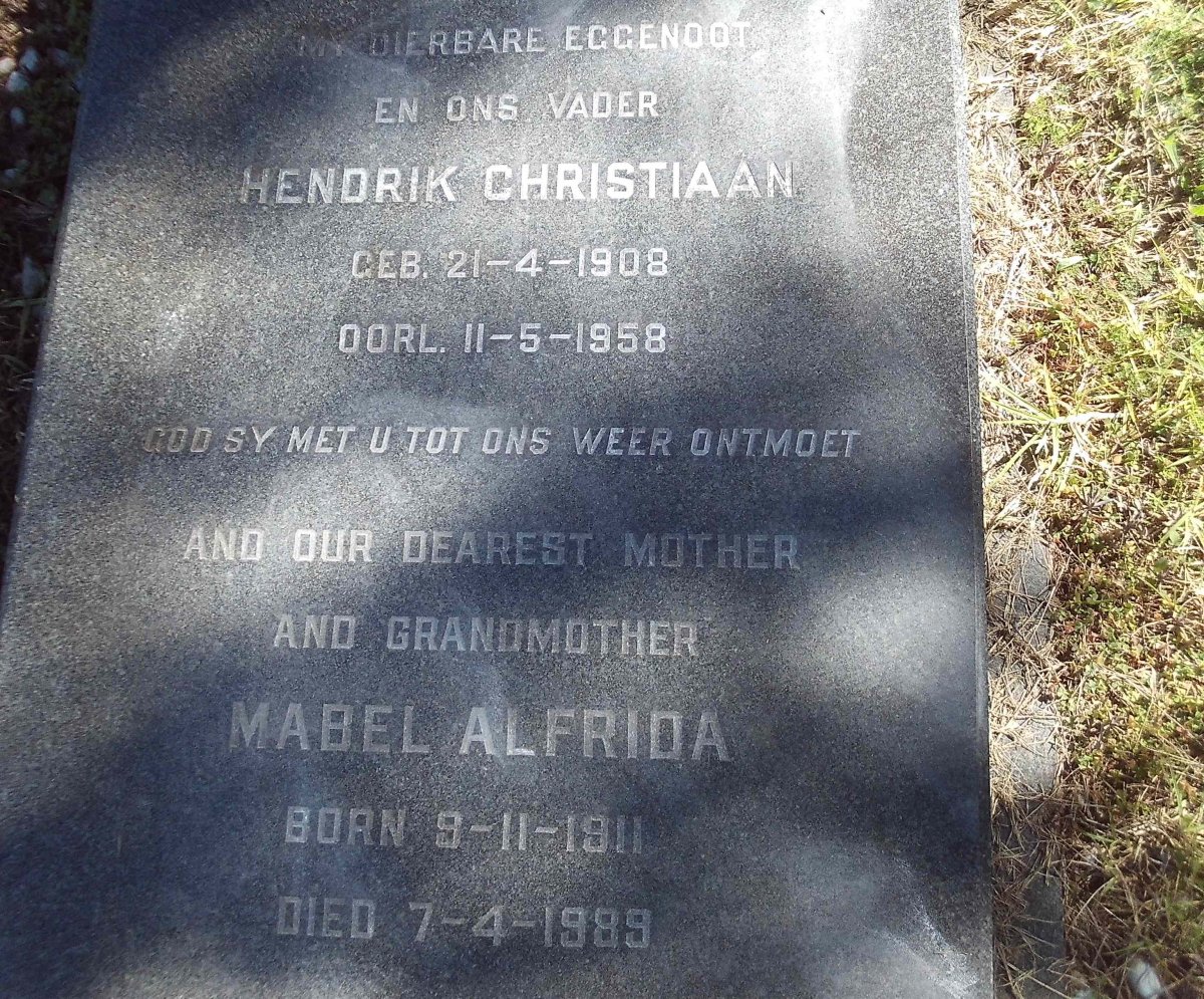 SWANEPOEL Hendrik Christiaan 1908-1958 &amp; Mabel Alfrida 1911-1989