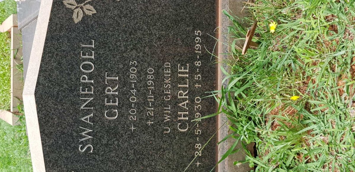 SWANEPOEL Gert 1903-1980 :: SWANEPOEL Charlie 1930-1995