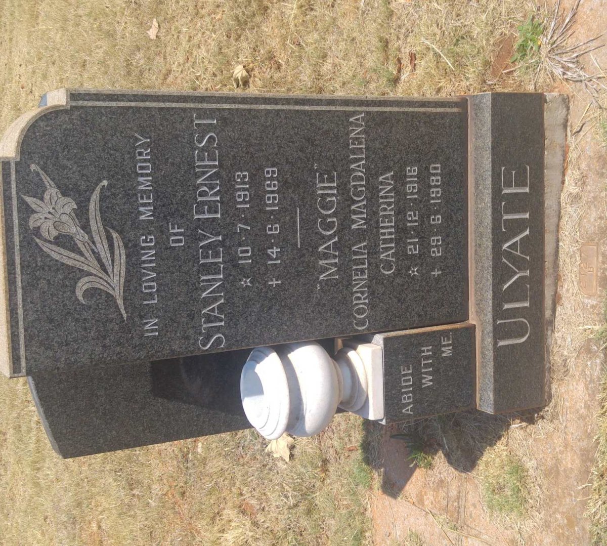 ULYATE Stanley Ernest 1913-1969 &amp; Cornelia Magdalena Catherina 1916-1980